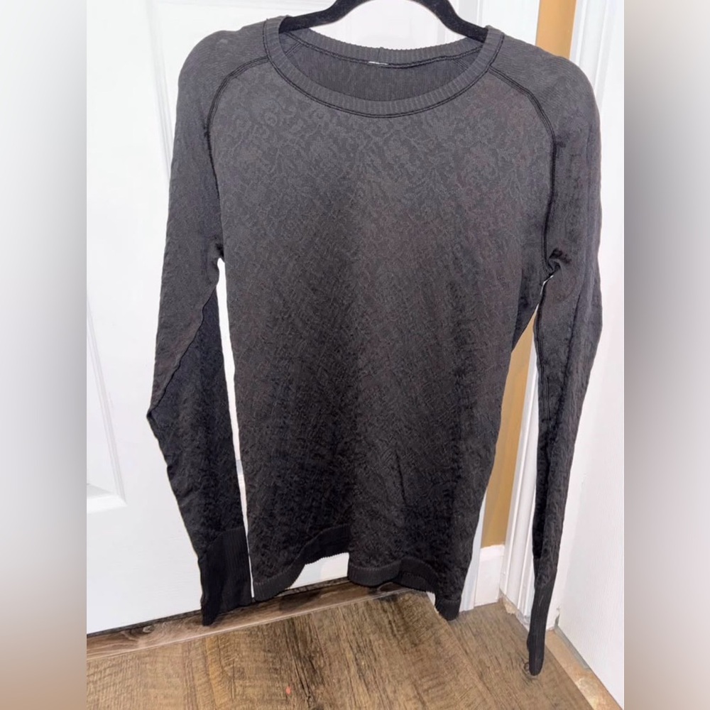 Lululemon Rest Less Pullover Black Textured Size 12 Long Sleeve Run Gym Layer